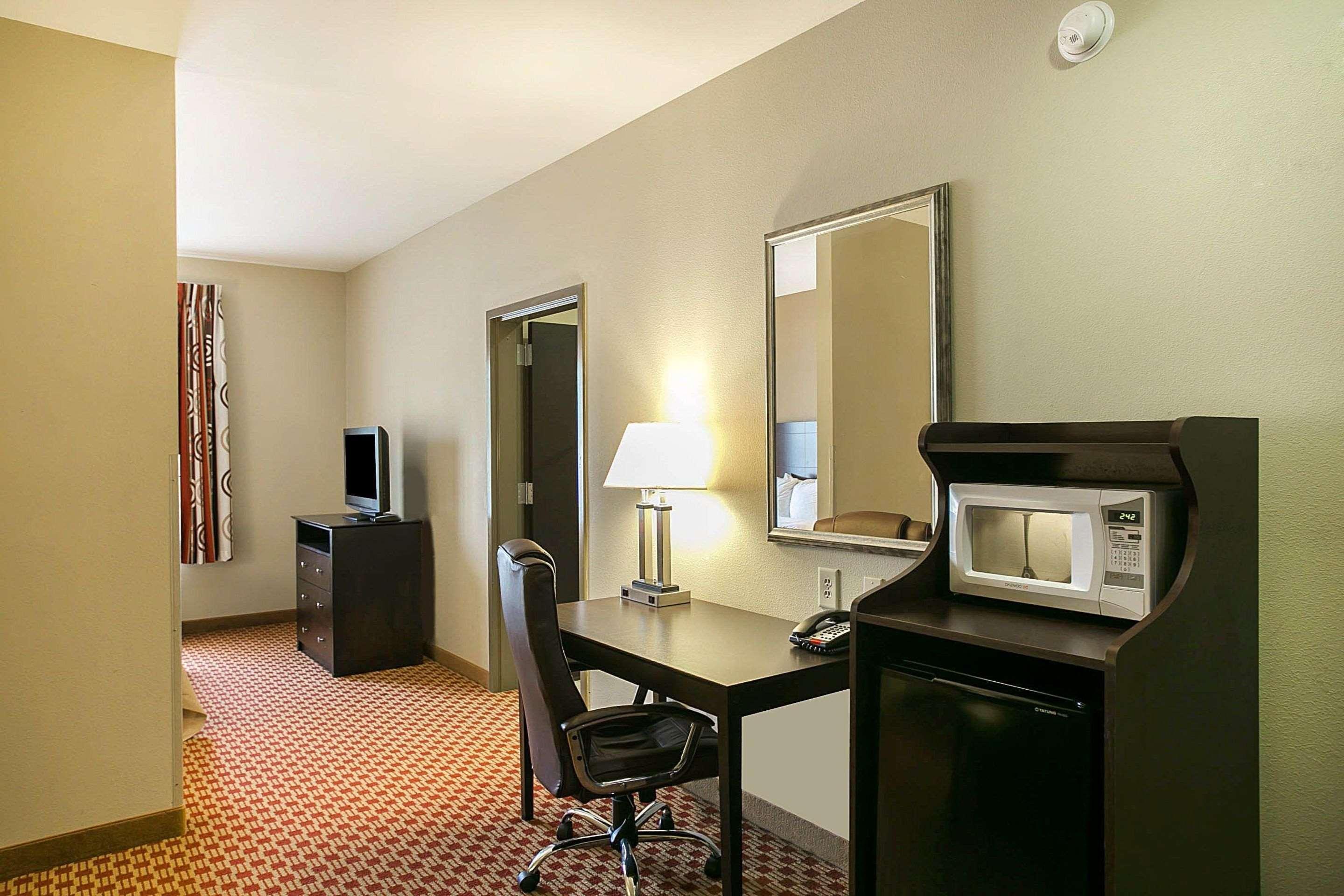 Comfort & West Near Eisenhower 3* Augusta