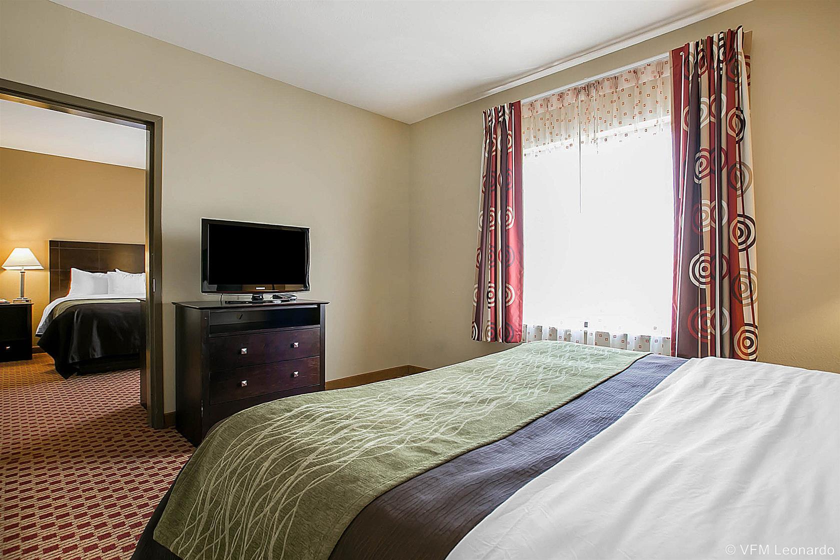 Comfort & West Near Eisenhower Hotel 3*