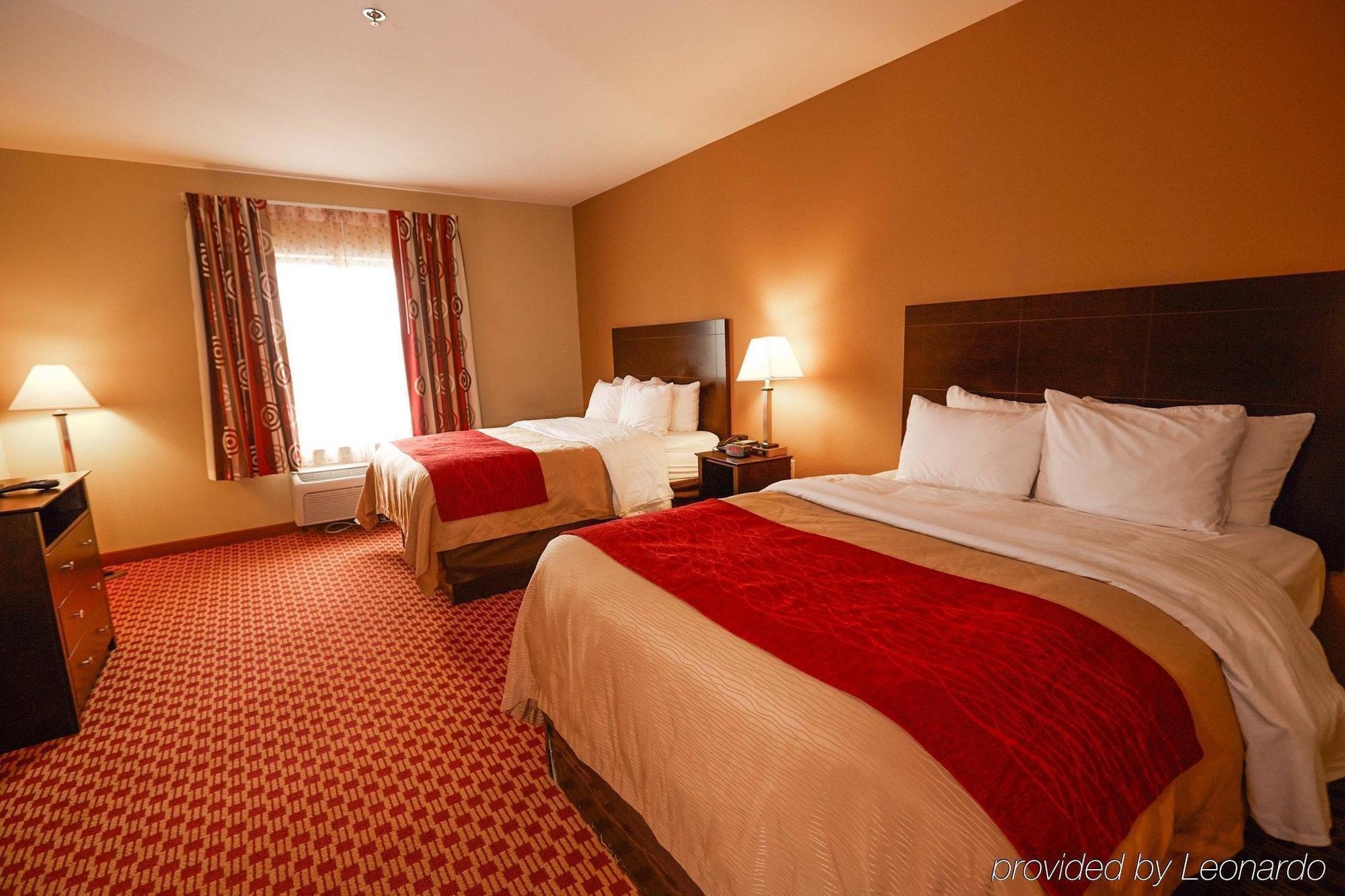 Comfort & West Near Eisenhower Hotel