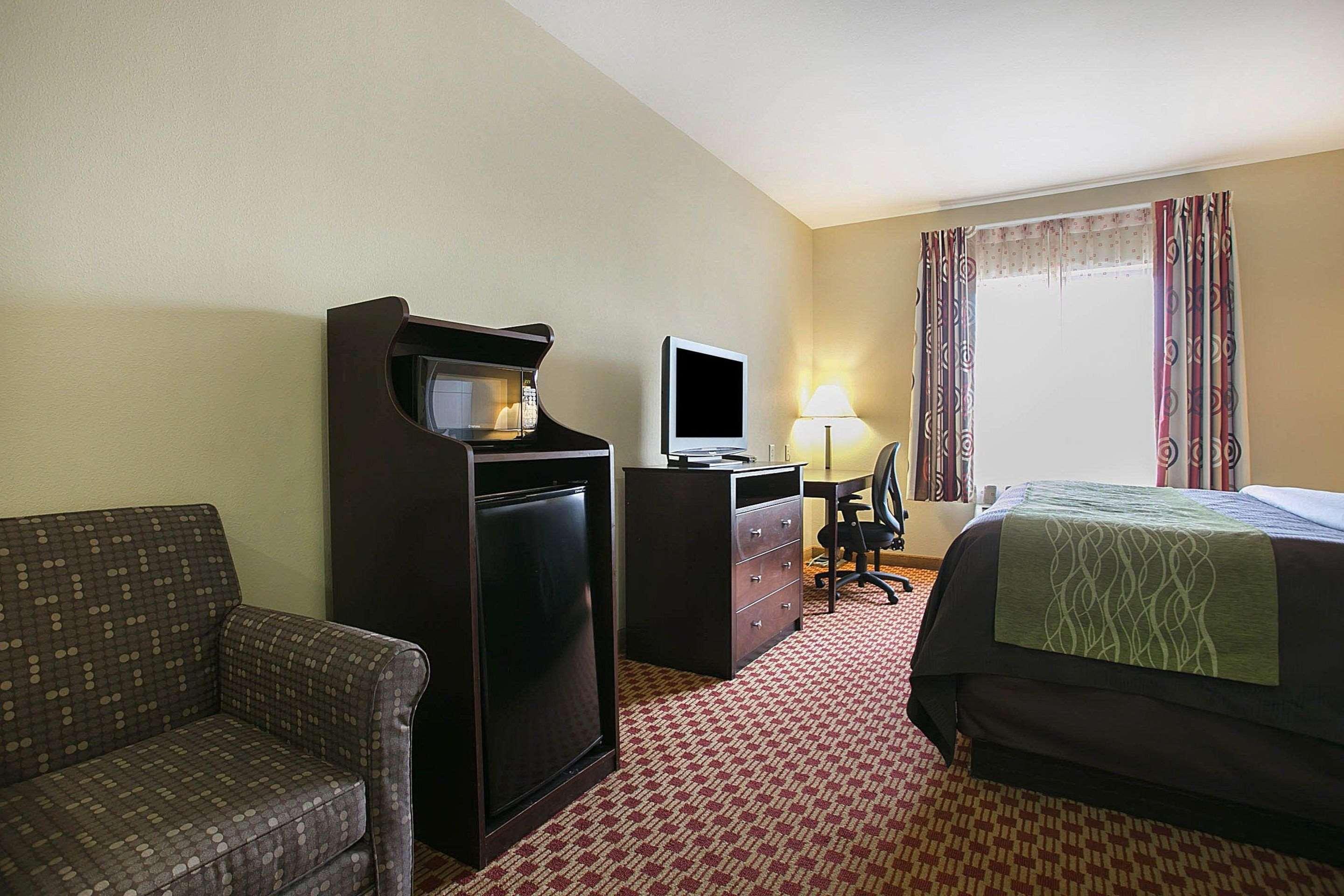 Comfort & West Near Eisenhower 3* Augusta