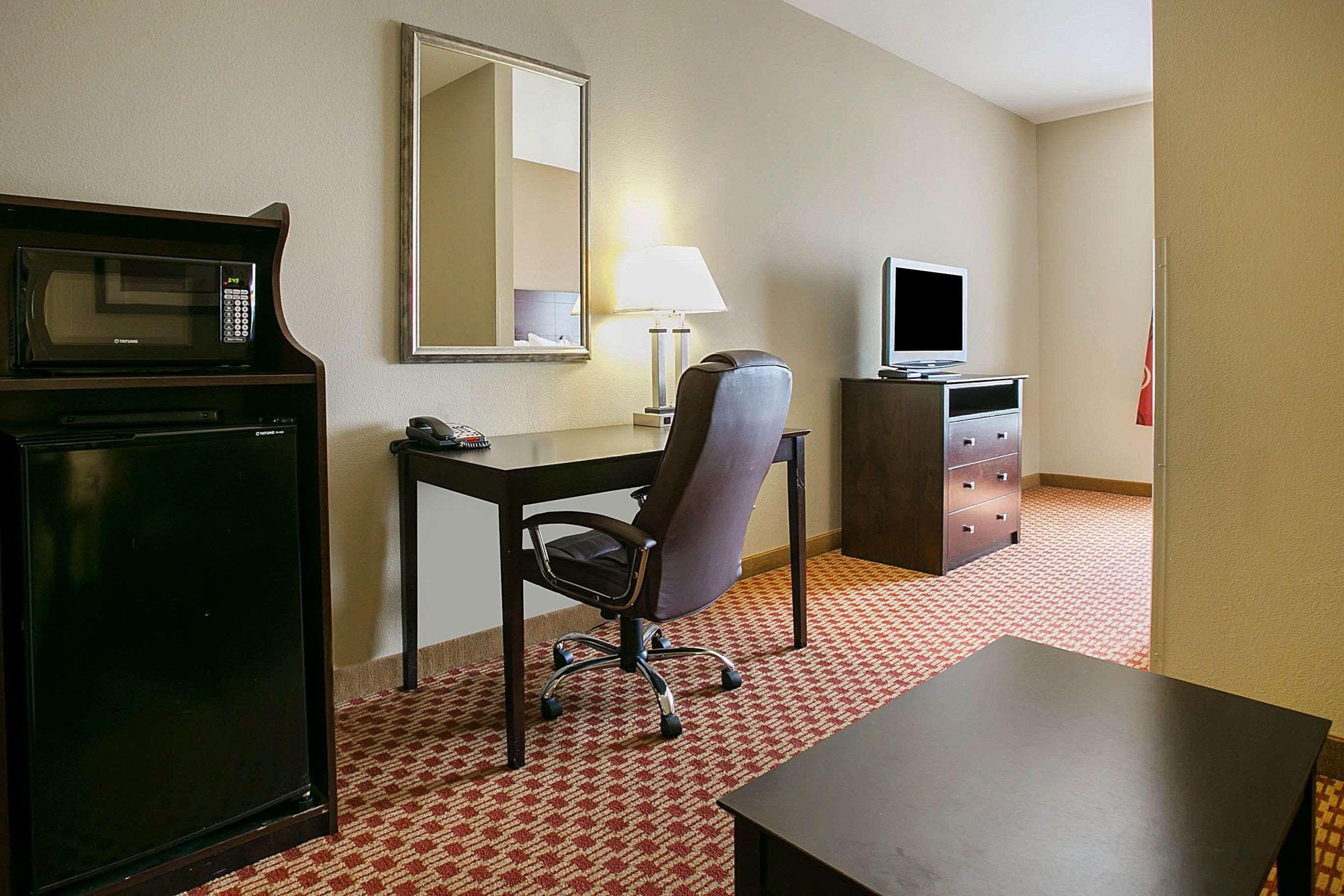 Comfort & West Near Eisenhower 3* Augusta