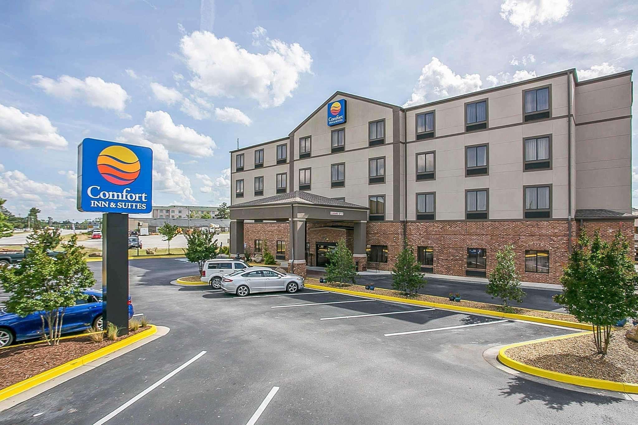 Comfort & West Near Eisenhower Hotel 3*
