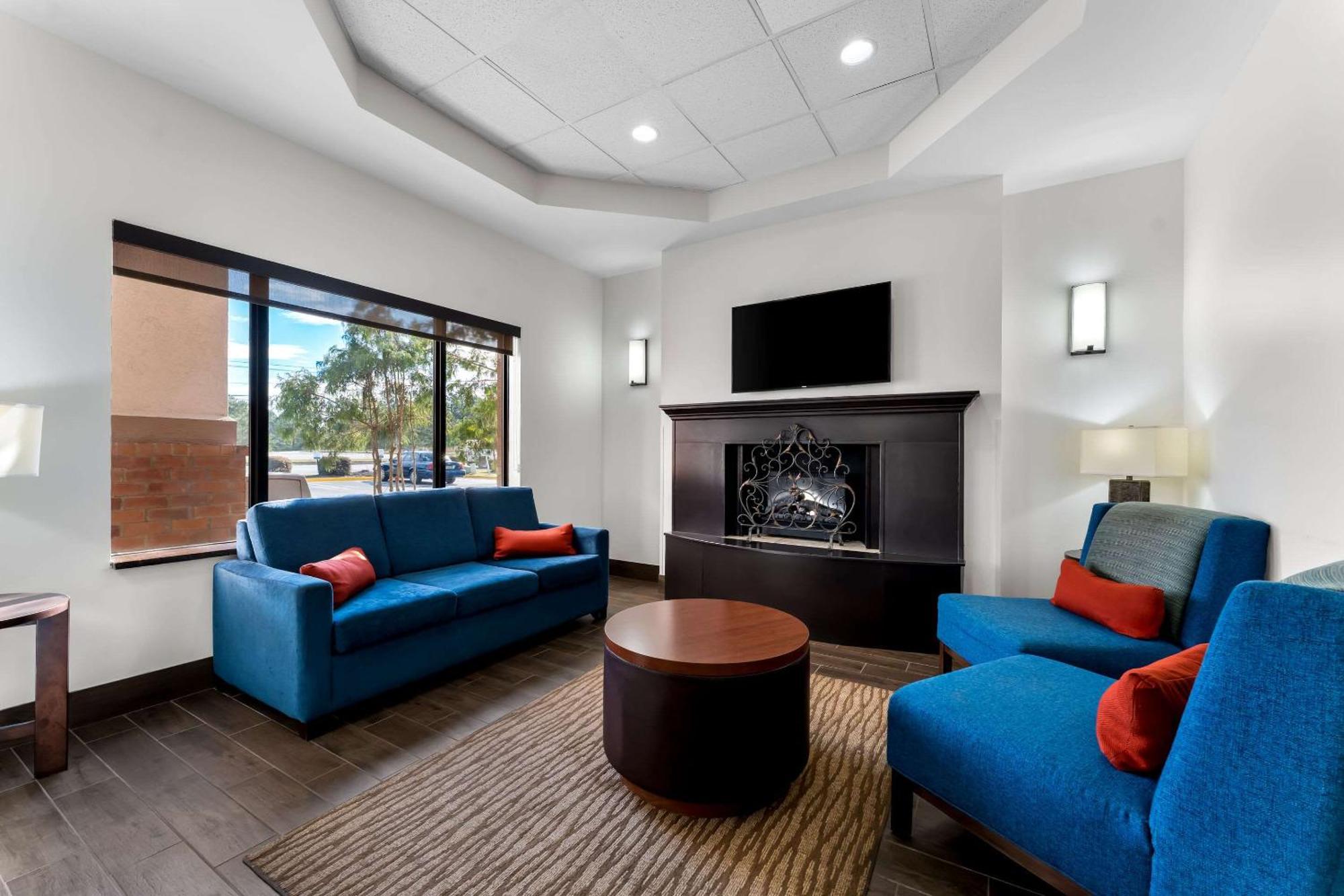 Comfort & West Near Eisenhower Hotel Augusta