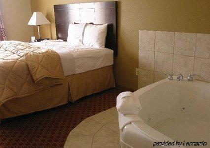Comfort & West Near Eisenhower 3* Augusta